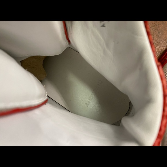 Givenchy Contrast High Top Sneaker - Picture 5 of 7